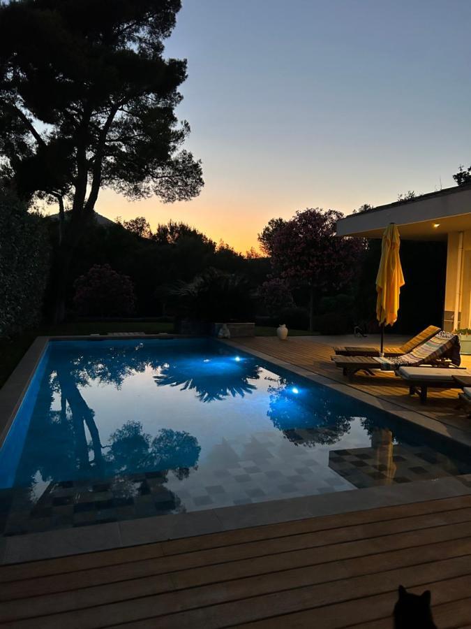 Chambre Luxe Dans Villa De Standing Avec Piscine, Acces Discret Et Independant, Terrasse Arboree Et Parking Prive La Valette-du-Var Dış mekan fotoğraf